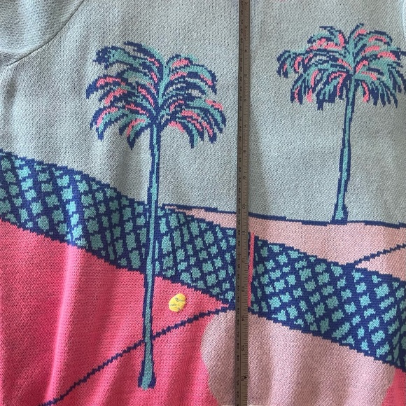 Lilly Pulitzer Short Sleeve sweater, Size Small - Picture 11 of 12